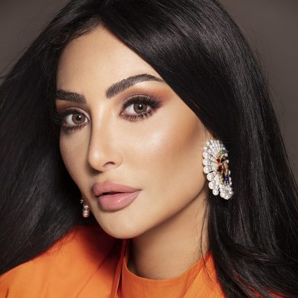 Amara-Monthly-Burned-Cinamon-min