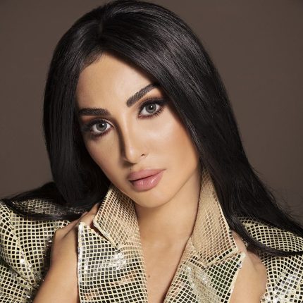 Amara-Monthly-Crocodile-min